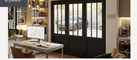 Garage aménagé en pièce de vie avec la porte battante vitrée Reflet Aluminium (LE NOUY)